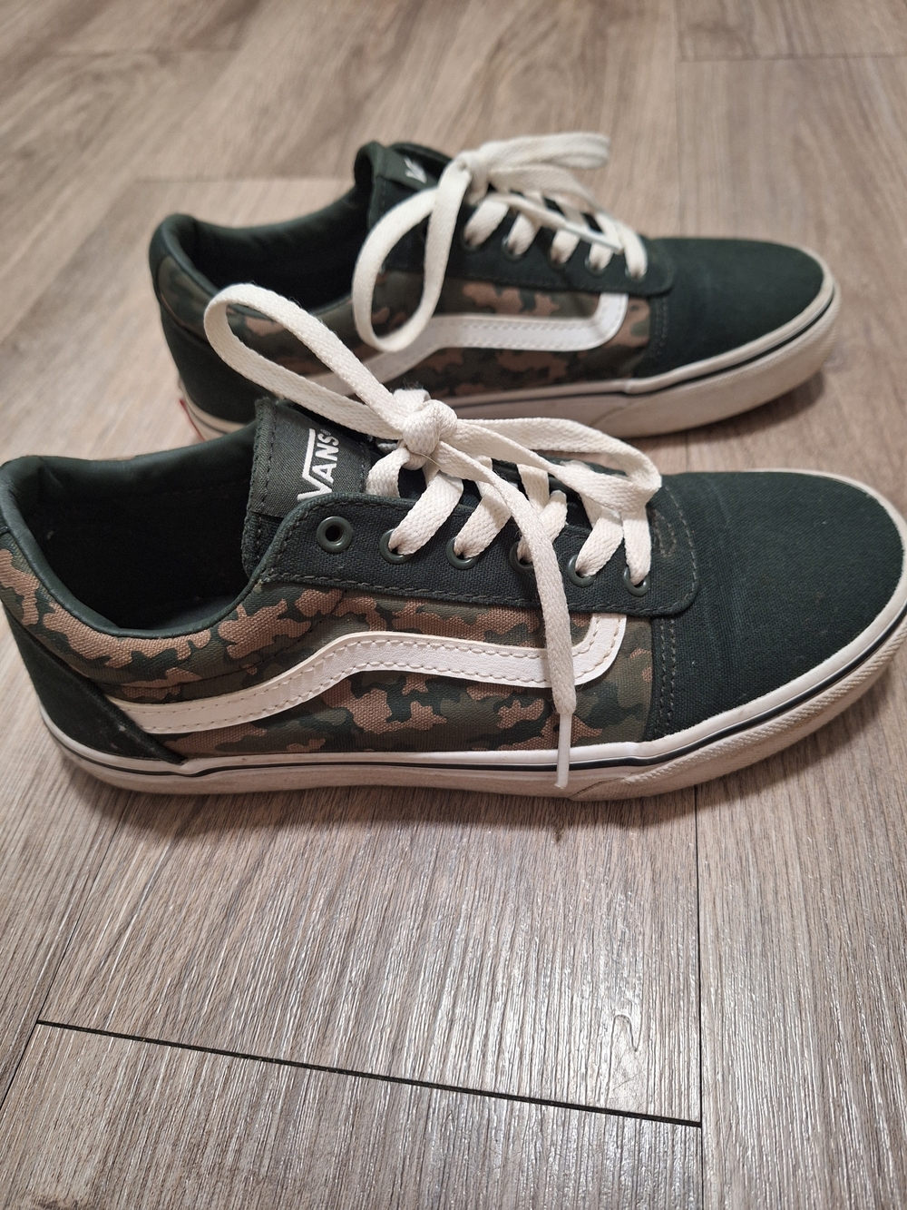 Vans Kids' Old Skool Camo Low-Top Sneakers in Green